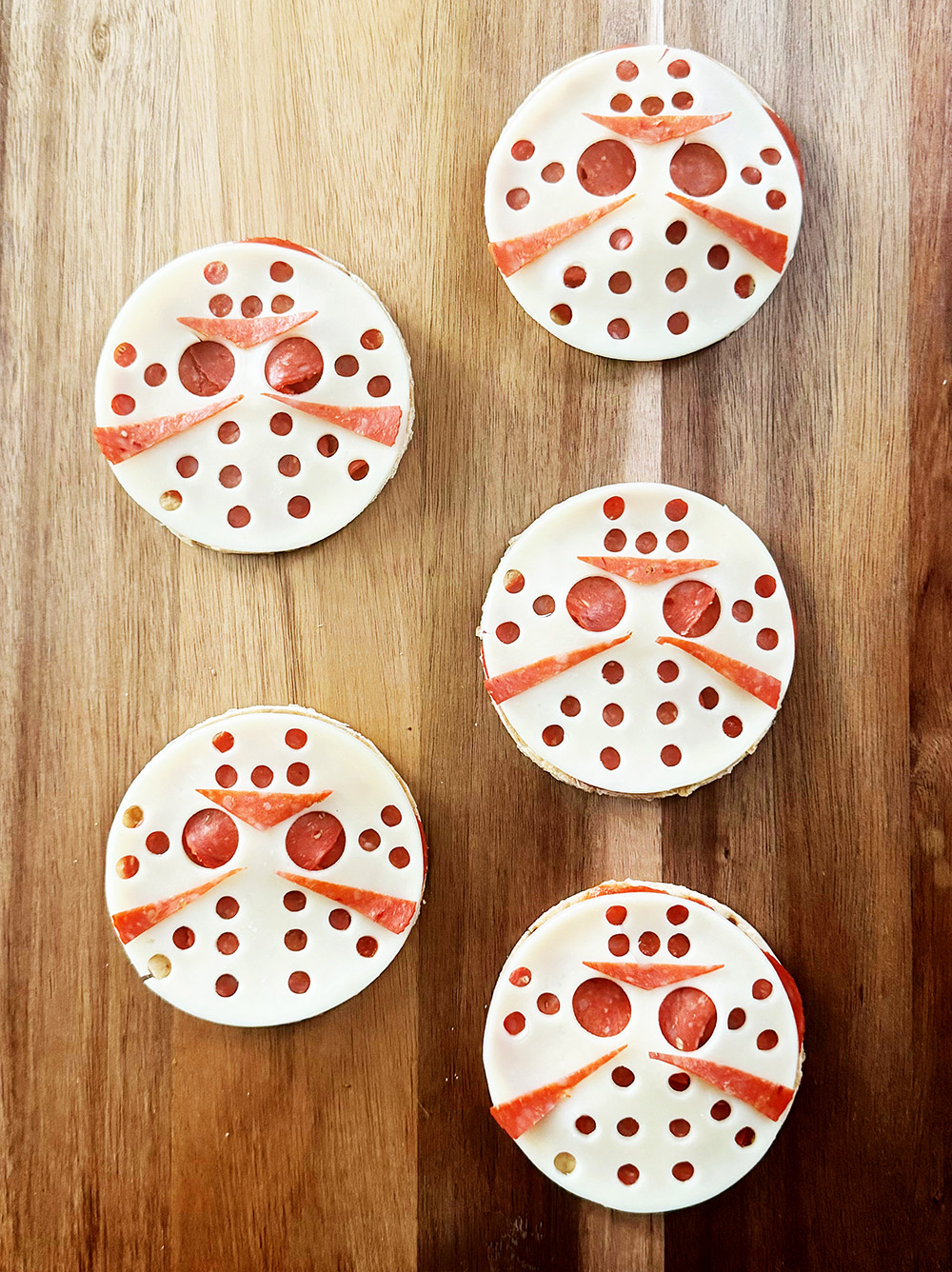 friday the 13th jason voorhees hockey mask mini pizza