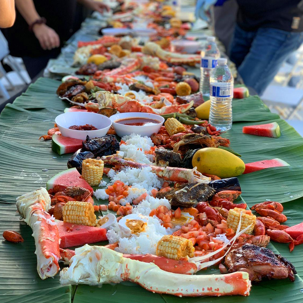 kamayan seafood boil