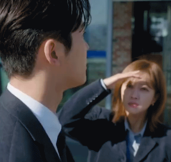 kdrama shielding sun with hand trope