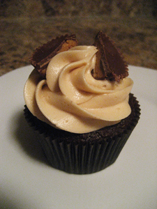 chocolate peanut butter cupcake