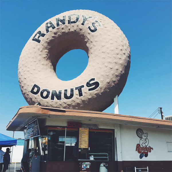 randy's donuts LA
